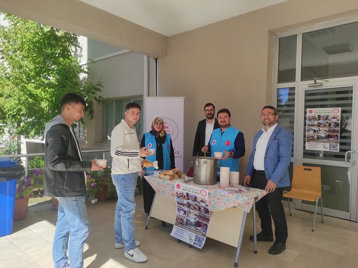 Devrekani İlçe Müftülüğünden Öğrencilerimize Çorba İkramı