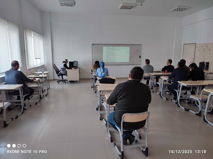 Meslek Yüksekokulumuzda Eğiticilerin Eğitimi Programı Kapsamında Eğitimler Düzenlendi